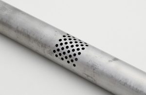 Φ44.8 アウター パンチングパイプ（板巻き加工・切り欠き加工）｜板巻き金属パイプ製造.com