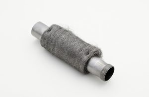 Φ56.6 インナー パンチングパイプ（板巻き加工・SUSウール付）｜板巻き金属パイプ製造.com