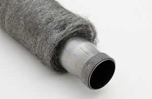 Φ56.6 インナー パンチングパイプ（板巻き加工・SUSウール付）｜板巻き金属パイプ製造.com