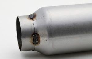 Φ51.5 アウター パンチングパイプ（板巻き加工・グラスウール入り）｜板巻き金属パイプ製造.com
