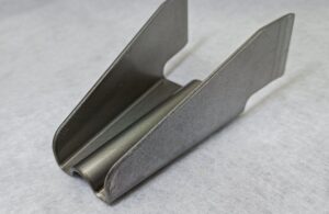 ステンレス製小物ブラケット｜板巻き金属パイプ製造.com