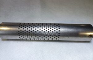 Φ45　キャップ付きパンチングパイプ｜板巻き金属パイプ製造.com