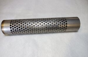 Φ50　キャップ付きパンチングパイプ｜板巻き金属パイプ製造.com