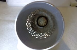 Φ50　キャップ付きパンチングパイプ｜板巻き金属パイプ製造.com