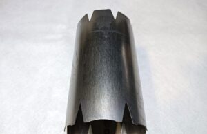 スリット付きカバーパイプ｜板巻き金属パイプ製造.com