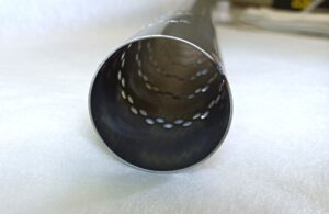Φ40.7　パンチングパイプ｜板巻き金属パイプ製造.com