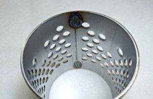 Φ60.5　パンチングパイプ｜板巻き金属パイプ製造.com