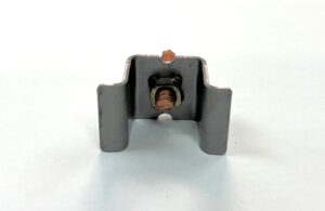 ブラケット+スタッドボルト付け加工｜板巻き金属パイプ製造.com