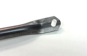Φ25パイプ+ブラケット溶接加工｜板巻き金属パイプ製造.com