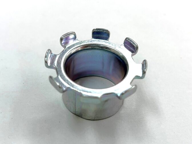 順送(絞り)プレス加工｜板巻き金属パイプ製造.com