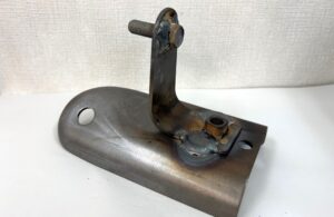 厚板ブラケット溶接加工｜板巻き金属パイプ製造.com